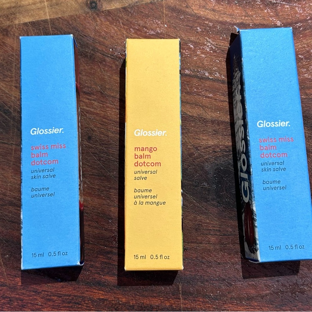 Glossier Balm Dotcom
